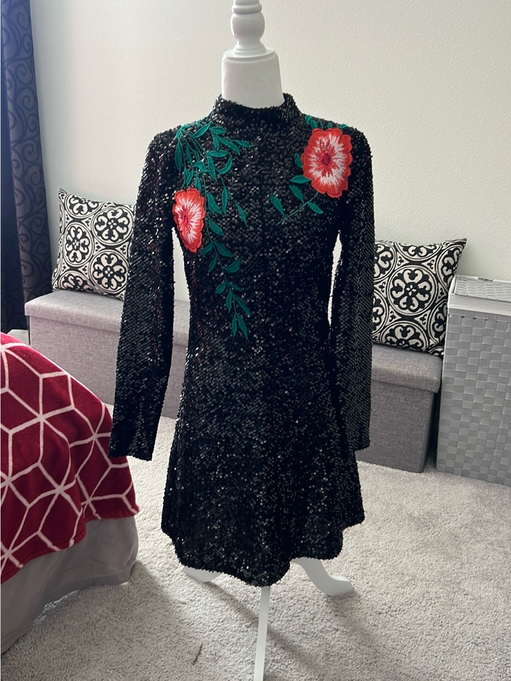 NWT Gianni Bini Black Sequin Long-Sleeve Mini Dress with Floral Embroidery 6